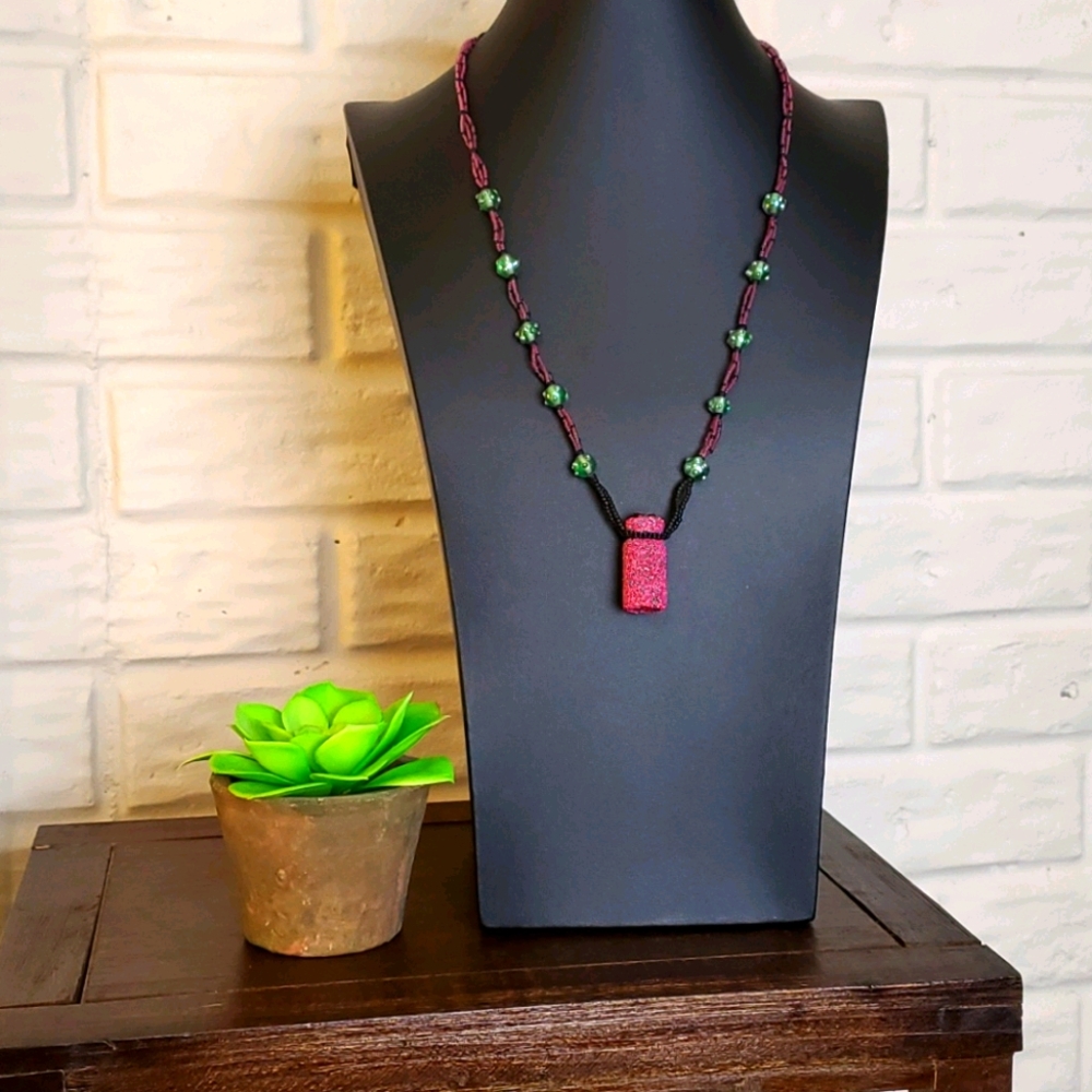 VTG cork bottle beaded necklace